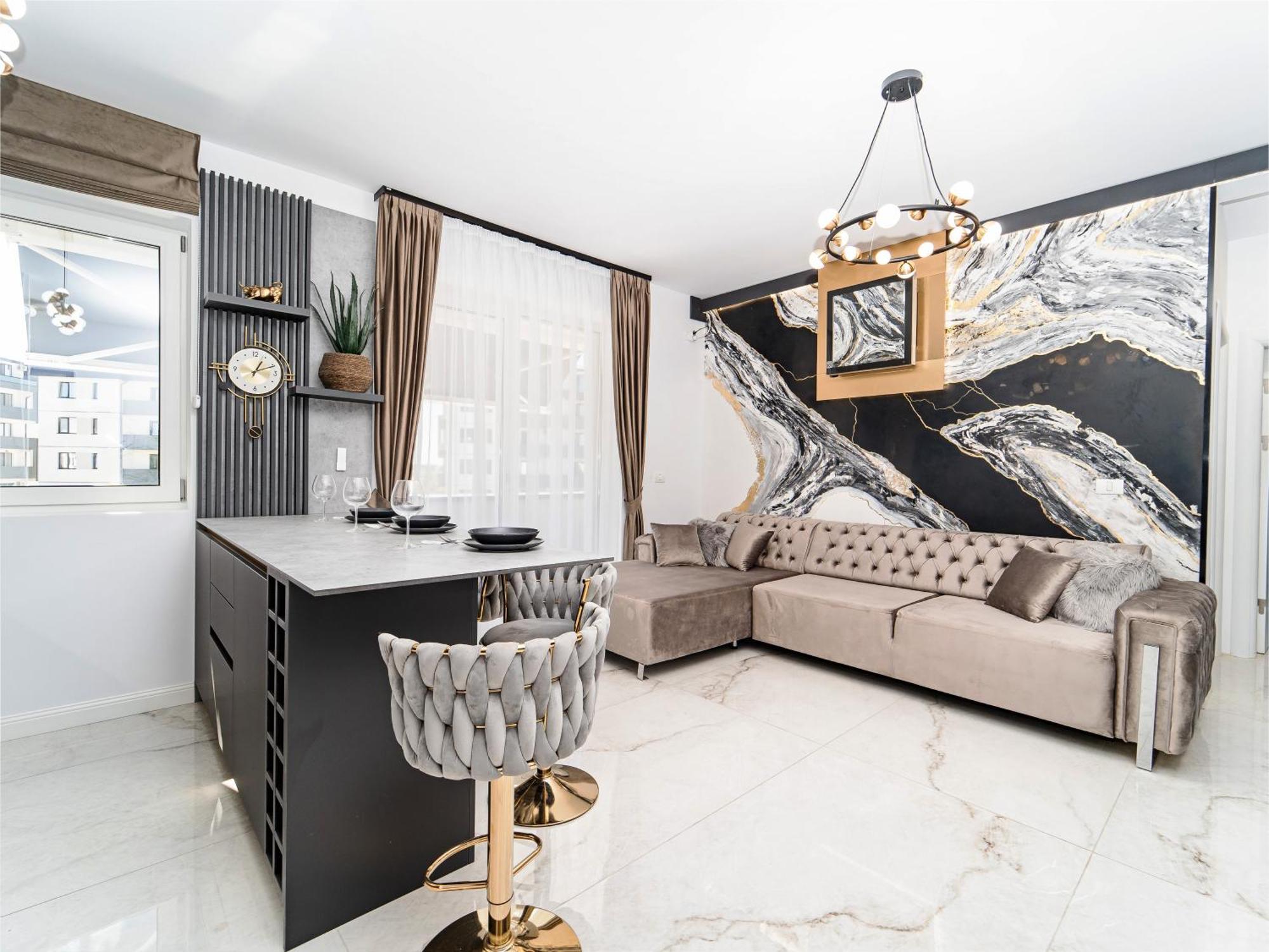 Fashion Stay-Valentino Apartment - By Openhouse Giroc Bagian luar foto